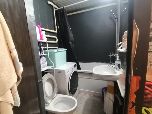 
  Продается 2-комн. квартира, 55 м², 27-я линия ул, д. 48
. Фото 12.