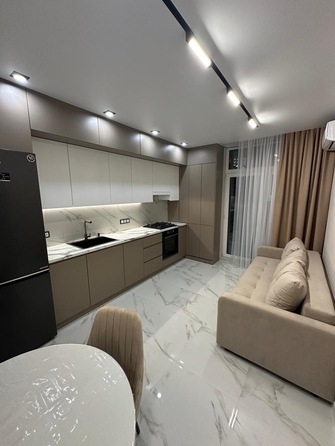 
  Продается 2-комн. квартира, 54 м², 40-летия Победы пр-кт, д. 111
. Фото 1.