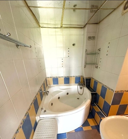 
  Продается 1-комн. квартира, 57 м², Добровольского ул, д. 17
. Фото 13.