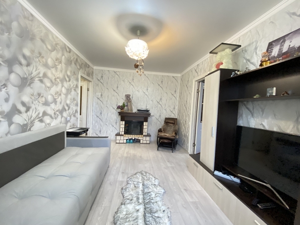 
  Продается 3-комн. квартира, 49 м², Гризодубовой ул, д. 48
. Фото 2.