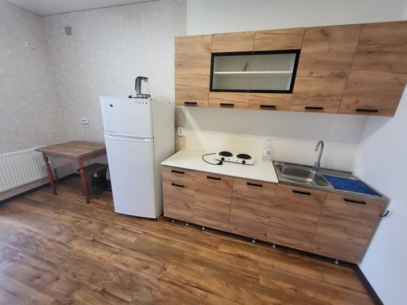 
  Продается 1-комн. квартира, 40.5 м², Жмайлова ул, д. 4г
. Фото 3.