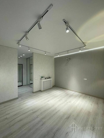 
  Продается 3-комн. квартира, 56 м², Стадионная ул, д. 38
. Фото 1.