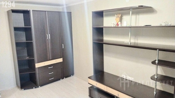 
  Продается 1-комн. квартира, 31 м², Ленинаканская ул, д. 90Е
. Фото 2.