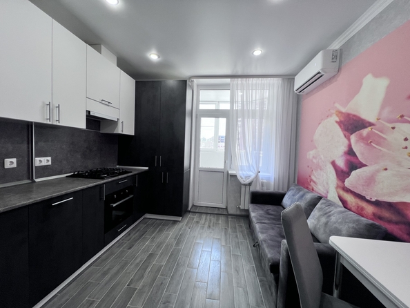 
  Продается 1-комн. квартира, 42 м², Берберовская ул, д. 22
. Фото 4.
