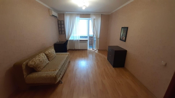 
  Продается 1-комн. квартира, 37 м², Добровольского ул, д. 13
. Фото 1.