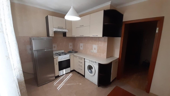 
  Продается 1-комн. квартира, 37 м², Добровольского ул, д. 13
. Фото 4.