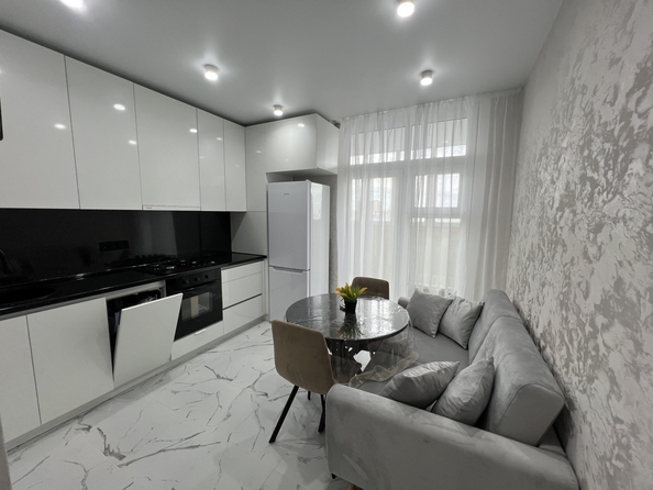 
  Продается 1-комн. квартира, 38.5 м², 40-летия Победы пр-кт, д. 111
. Фото 3.