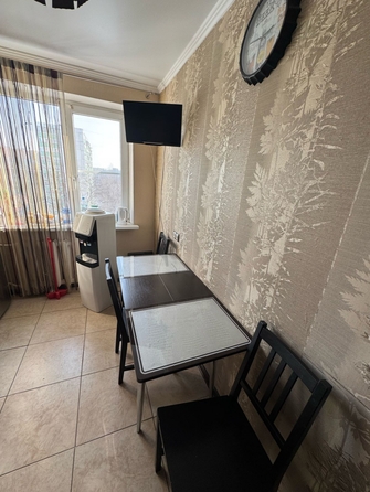 
  Продается 2-комн. квартира, 54 м², Комарова б-р, д. 1
. Фото 6.