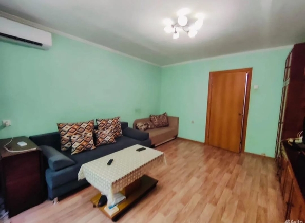 
  Продается 3-комн. квартира, 65 м², 40-летия Победы пр-кт, д. 69
. Фото 4.