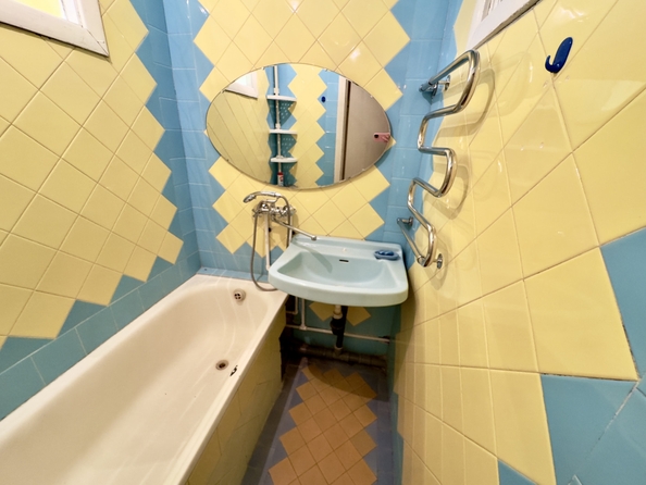 
  Продается 3-комн. квартира, 62 м², 40-летия Победы пр-кт, д. 69
. Фото 8.