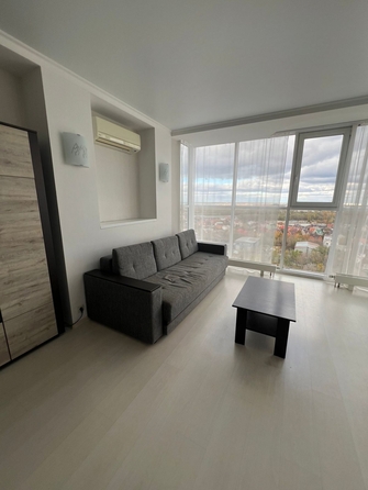 
  Продается 3-комн. квартира, 79 м², Таганрогская ул, д. 132
. Фото 2.