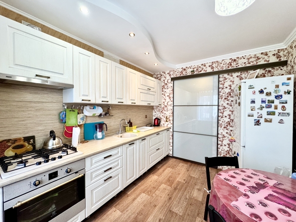 
  Продается 3-комн. квартира, 60 м², Садовая ул, д. 10
. Фото 2.