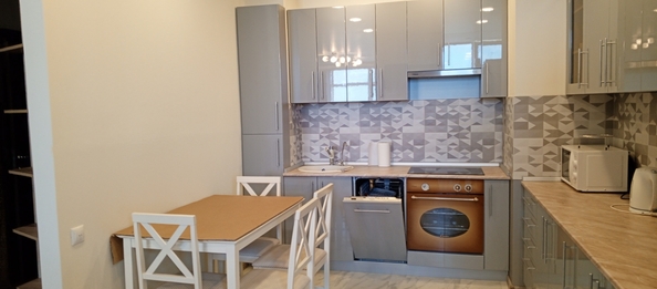 
  Сдается 2-комн. квартира, 76 м², Ленина пр-кт, д. 140а
. Фото 4.