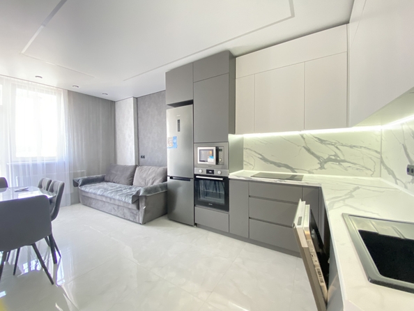 
  Продается 3-комн. квартира, 51 м², Стабильная ул, д. 3
. Фото 2.