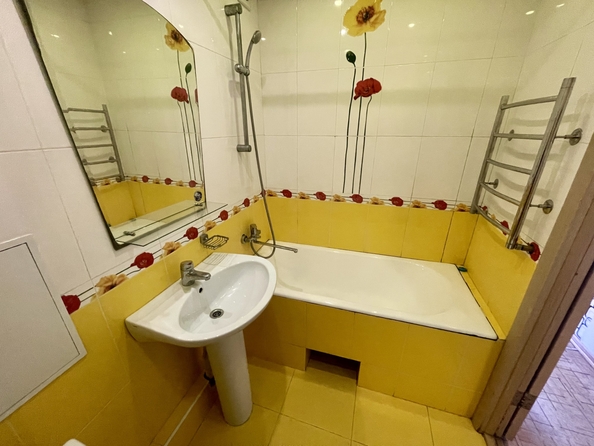 
  Продается 3-комн. квартира, 49 м², Коммунистический пр-кт, д. 23
. Фото 11.