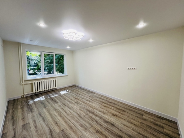 
  Продается 2-комн. квартира, 52 м², 40-летия Победы пр-кт, д. 73/11
. Фото 4.