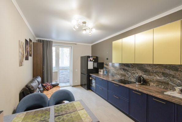
  Продается 4-комн. квартира, 100 м², 1-я Ковровая ул, д. 67
. Фото 5.