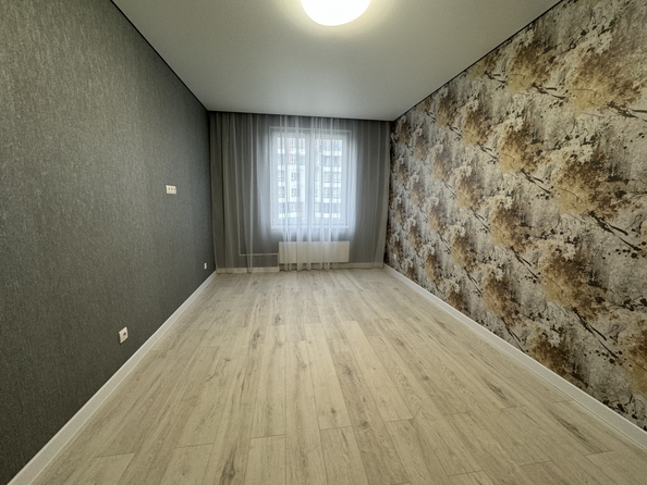 
  Продается 1-комн. квартира, 33 м², Ткачева ул, д. 15
. Фото 3.