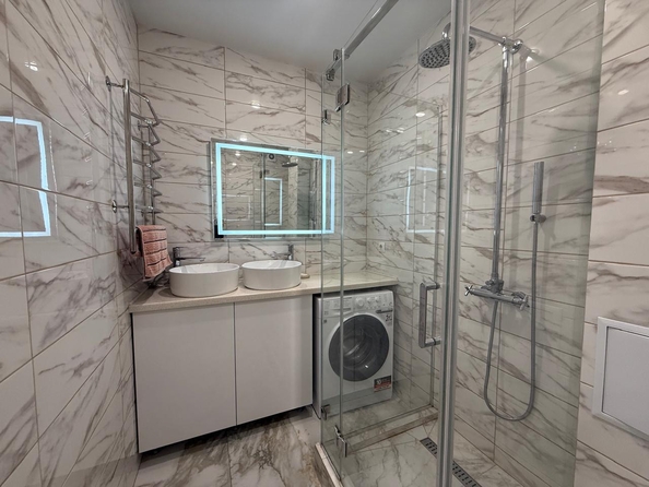 
  Продается 3-комн. квартира, 84 м², Комарова б-р, д. 1Е
. Фото 9.