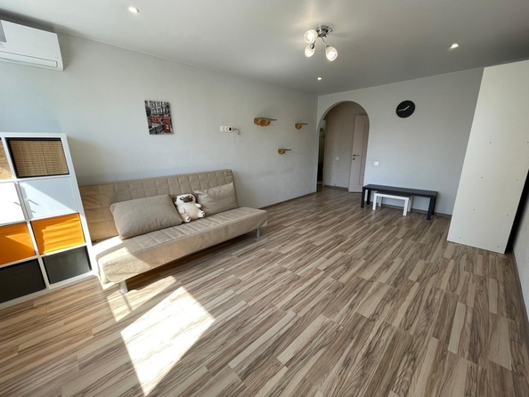 
  Продается 2-комн. квартира, 54.5 м², Заводская ул, д. 11
. Фото 1.