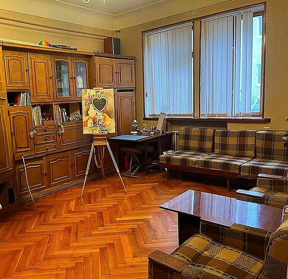 
  Продается 2-комн. квартира, 65 м², Соборный пер, д. 45
. Фото 3.