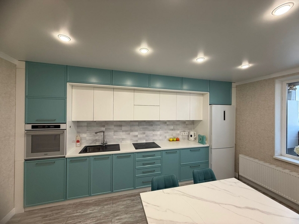 
  Продается 3-комн. квартира, 82.5 м², 2-я Краснодарская ул, д. 169б
. Фото 3.