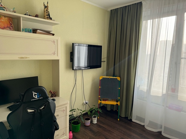 
  Продается 2-комн. квартира, 57.8 м², Жданова ул, д. 9
. Фото 5.
