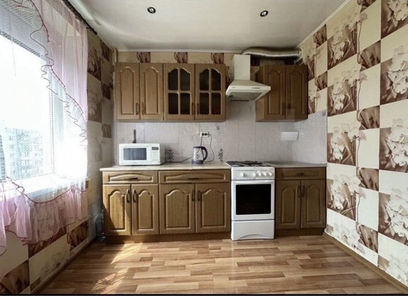 
  Продается 1-комн. квартира, 35 м², Жмайлова ул, д. 23
. Фото 3.