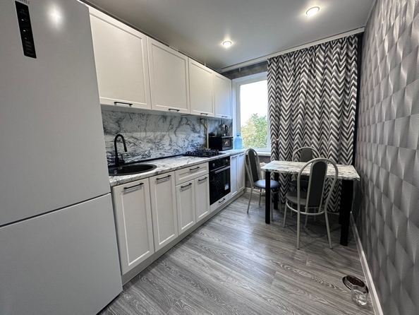 
  Продается 2-комн. квартира, 48 м², Королева пр-кт, д. 6/1
. Фото 1.