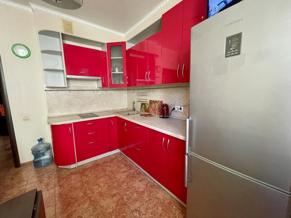 
  Продается 1-комн. квартира, 35 м², Извилистая ул, д. 19
. Фото 2.