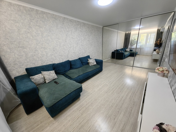 
  Продается 3-комн. квартира, 63 м², 40-летия Победы пр-кт, д. 13
. Фото 2.