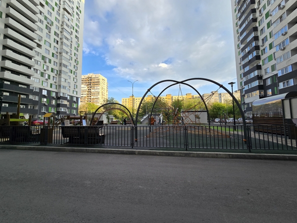 
  Продается 3-комн. квартира, 60 м², Жмайлова ул, д. 19а
. Фото 18.