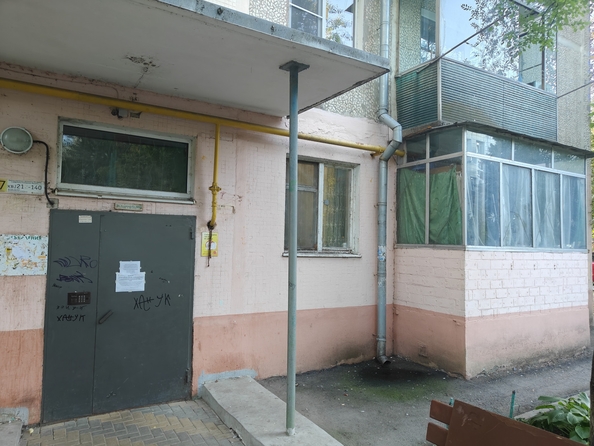 
  Продается 3-комн. квартира, 46.8 м², Стачки пр-кт, д. 182
. Фото 3.
