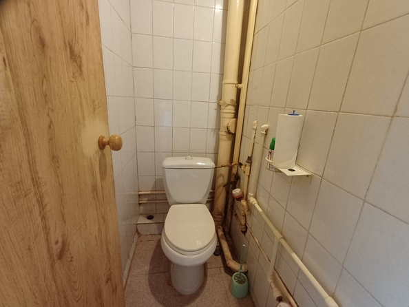 
  Продается 2-комн. квартира, 51 м², Вятская ул, д. 67
. Фото 9.