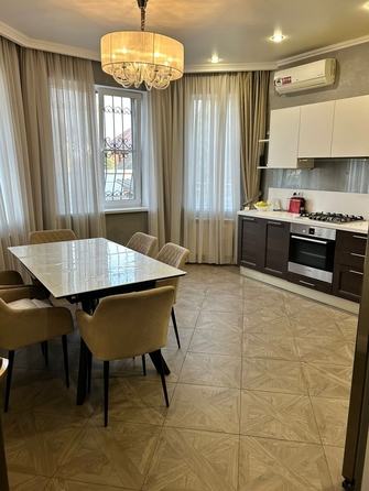 
  Продается дом, 230 м², Ростов-на-Дону
. Фото 1.