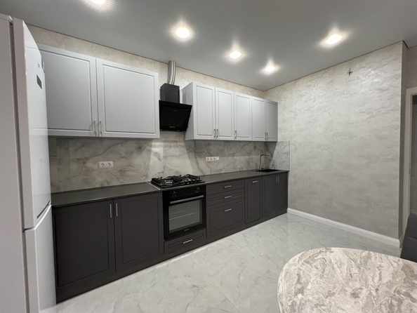 
  Продается 1-комн. квартира, 42 м², 40-летия Победы пр-кт, д. 111/3
. Фото 2.