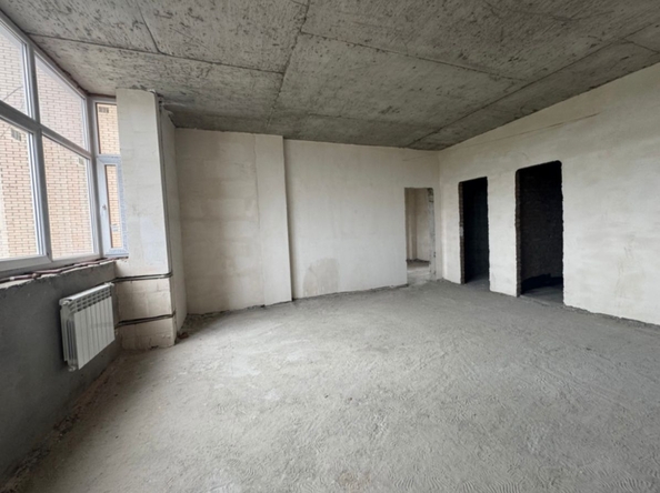 
  Продается 2-комн. квартира, 85.8 м², 2-я Краснодарская ул, д. 135а
. Фото 3.