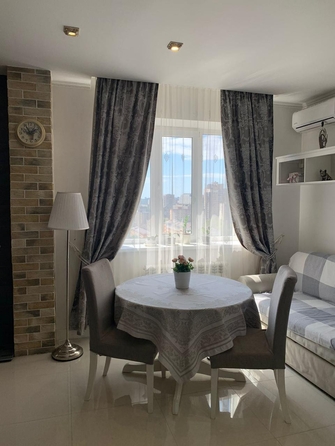 
  Продается 2-комн. квартира, 57.2 м², Университетский пер, д. 78
. Фото 3.
