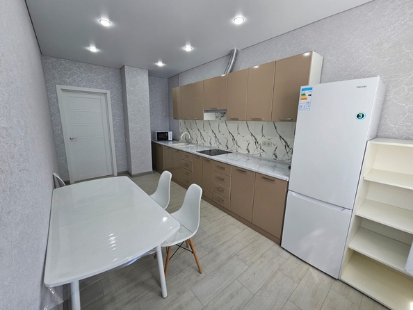 
  Сдается 2-комн. квартира, 60 м², Привокзальная пл, д. 3Б
. Фото 8.