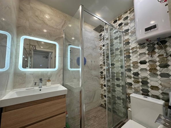 
  Продается 1-комн. квартира, 38 м², Батуринская ул, д. 159/78
. Фото 3.