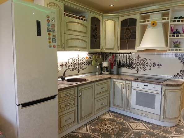 
  Продается 2-комн. квартира, 54 м², Комарова б-р, д. 9/4
. Фото 1.
