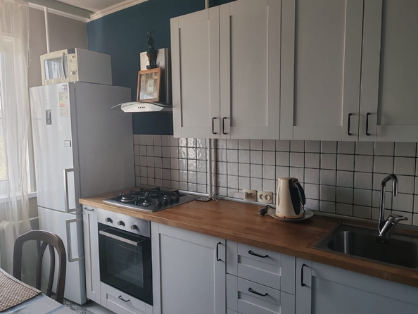 
  Продается 2-комн. квартира, 51.1 м², Комарова б-р, д. 7
. Фото 5.