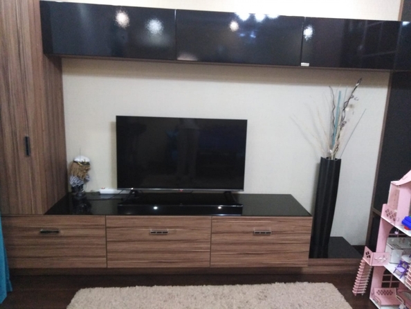 
  Продается 2-комн. квартира, 61 м², Варфоломеева ул, д. 265
. Фото 1.