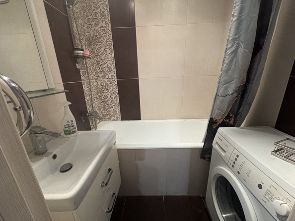 
  Продается 1-комн. квартира, 40 м², Еременко ул, д. 60
. Фото 11.