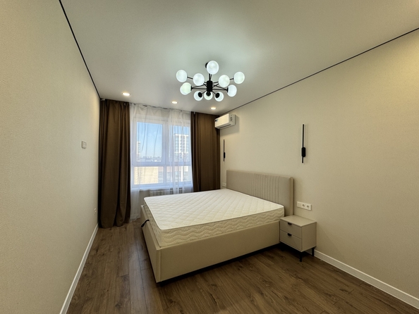 
  Продается 2-комн. квартира, 60 м², Берберовская ул, д. 9
. Фото 3.