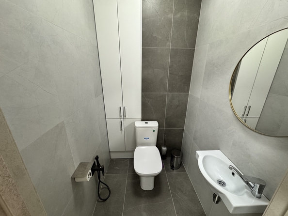 
  Продается 2-комн. квартира, 63 м², Берберовская ул, д. 8
. Фото 8.