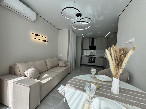 
  Продается 2-комн. квартира, 62 м², Берберовская ул, д. 14
. Фото 4.