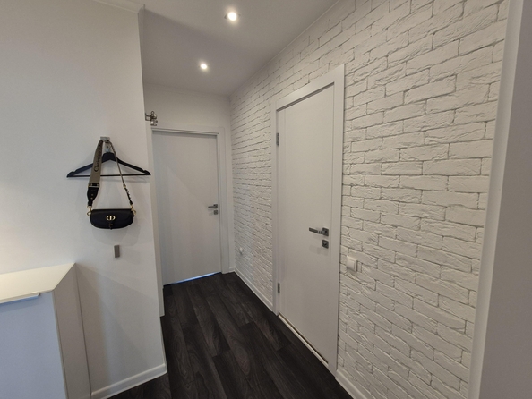 
  Продается 2-комн. квартира, 62 м², 40-летия Победы пр-кт, д. 97
. Фото 17.