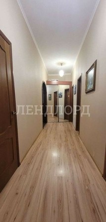 
   Продам 2-комнатную, 76 м², Космонавтов пл, 5Б

. Фото 1.