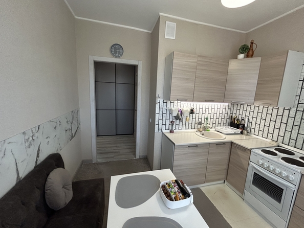 
  Продается 2-комн. квартира, 51.9 м², Жданова ул, д. 11
. Фото 9.